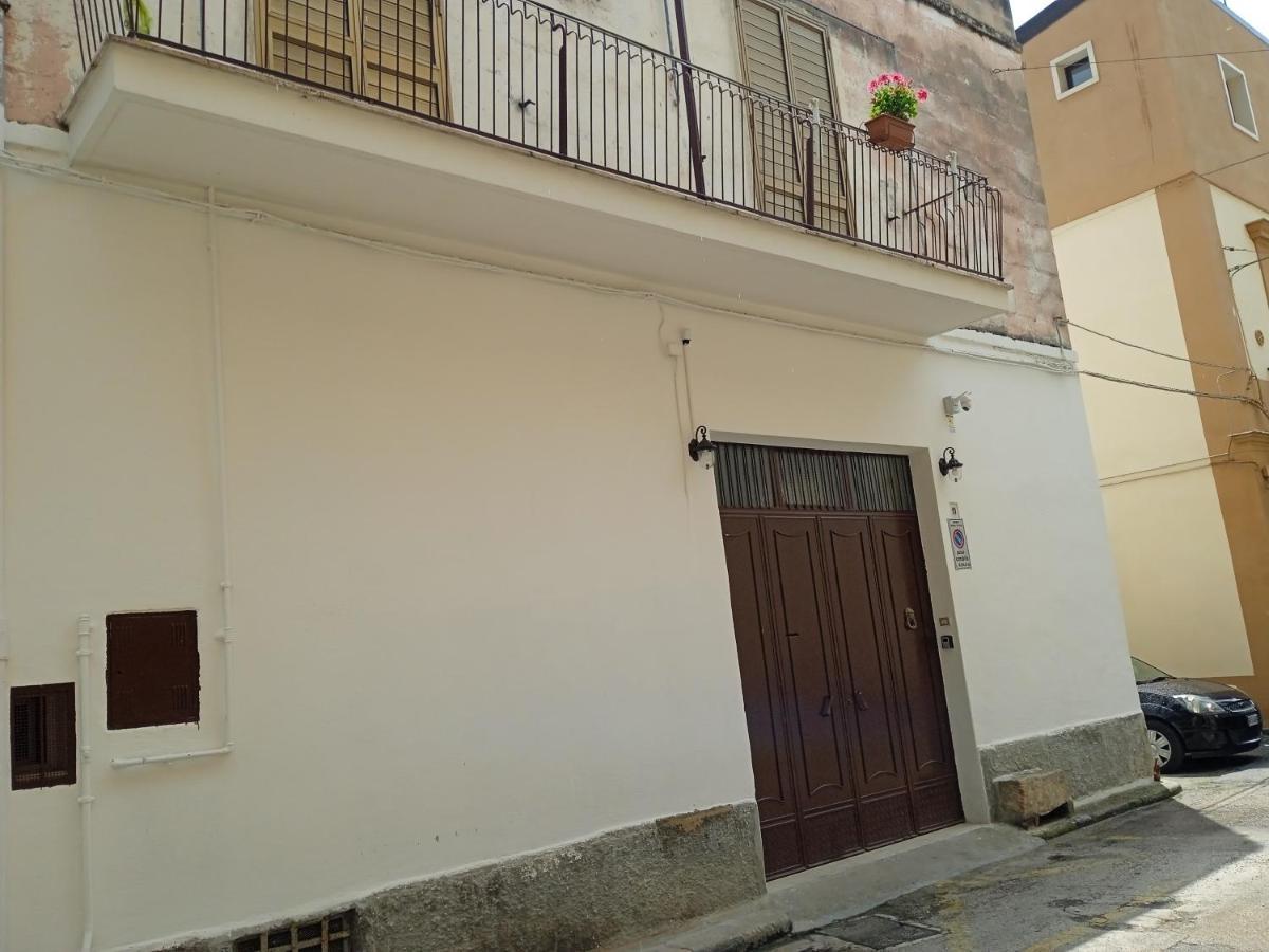 B&B La Casa Dell'Ospite Gravina in Puglia Exterior photo